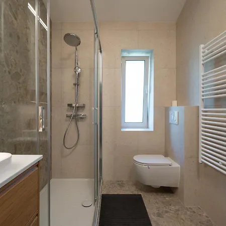 Incanto Apartment *